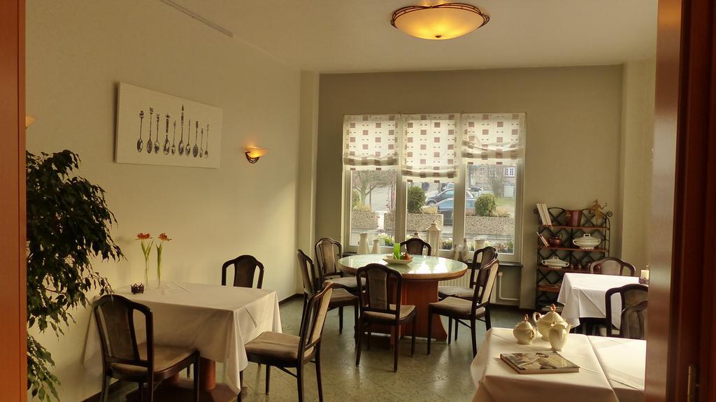 Restaurant Und Hotel Zum Weissen Ross Mölln Eksteriør billede