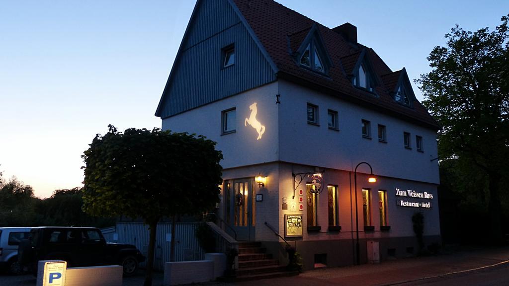 Restaurant Und Hotel Zum Weissen Ross Mölln Eksteriør billede